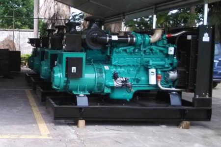 選擇寧波康明斯發電機組租賃商時需要注意哪些？